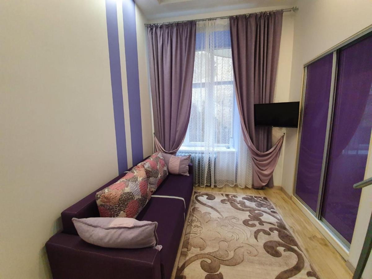Romantik Eko Apartment Lviv Exteriör bild