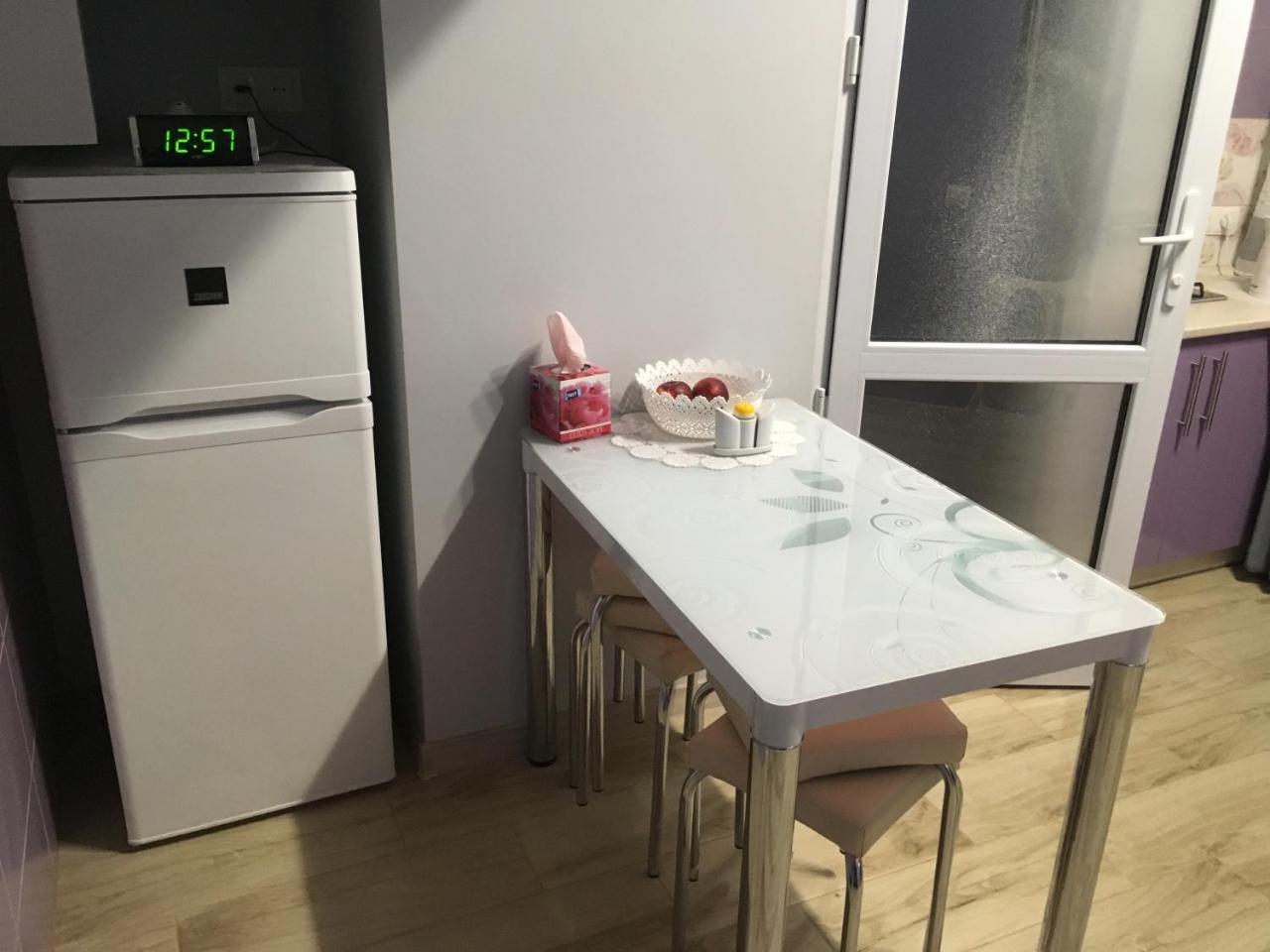 Romantik Eko Apartment Lviv Exteriör bild